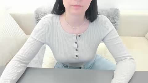 linabay2 online show from May 2026 06:09:02 AM