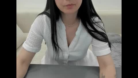 linabay2 online show from May 2026 06:30:01 AM