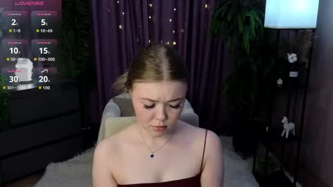 Lina online show from April 2026 06:28:01 AM