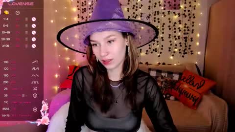 Lina online show from October 2025 09:24:01 AM