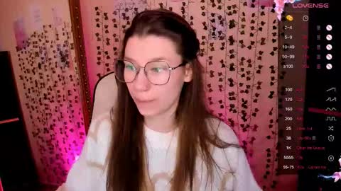 Lina online show from March 2026 06:59:01 AM