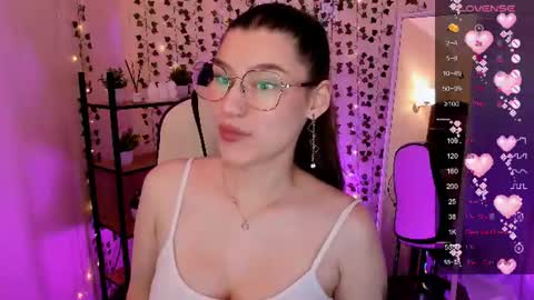 Lina online show from July 2026 03:09:01 AM