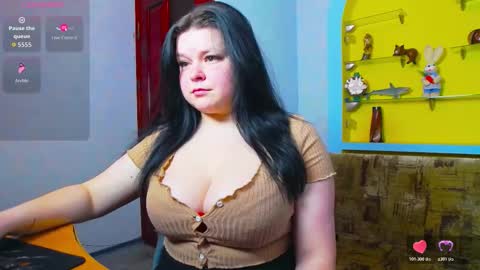 Lina online show from March 2026 08:19:01 AM