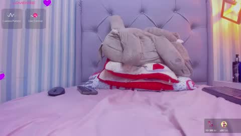 Snapshot of linastark chatting on December 2024 07:08:01 AM L I N A online show from December 2024 07:08:01 AM