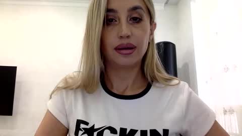 linavora online show from March 2026 10:21:01 AM