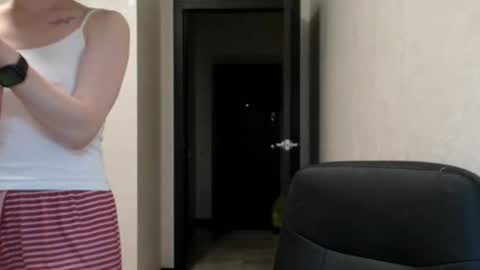 Linda online show from May 2026 09:01:02 PM