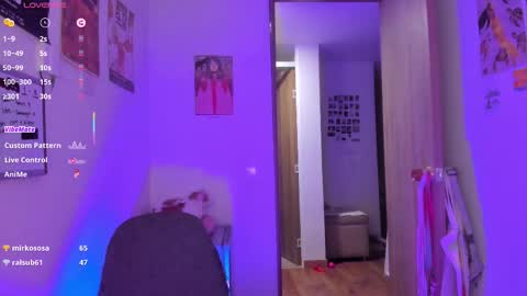 Giggles  online show from February 2026 11:52:01 PM