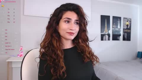 Maria Paula online show from April 2026 12:21:01 PM