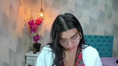 Snapshot of lindabreexlove chatting on November 2025 10:51:01 PM online show from November 2025 10:51:01 PM