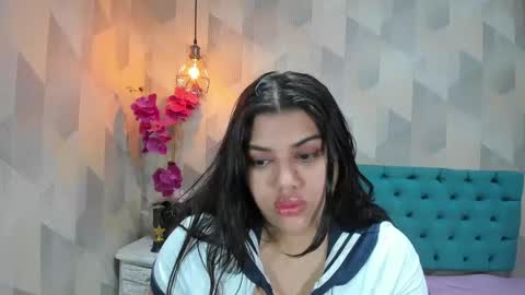 Snapshot of lindabreexlove chatting on November 2025 10:56:02 AM online show from November 2025 10:56:02 AM