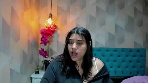 Snapshot of lindabreexlove chatting on February 2026 03:54:02 PM online show from February 2026 03:54:02 PM