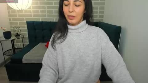 Linda online show from November 2025 01:38:01 AM