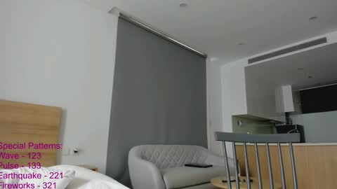 lindamei online show from December 2024 02:20:01 AM