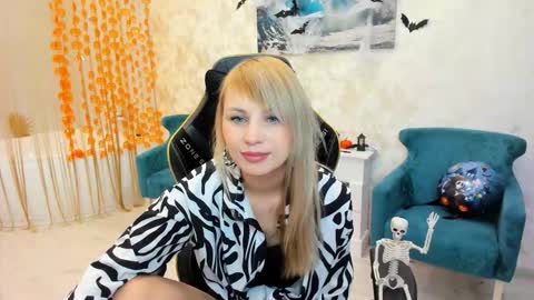 lindasandy online show from October 2025 09:15:01 AM