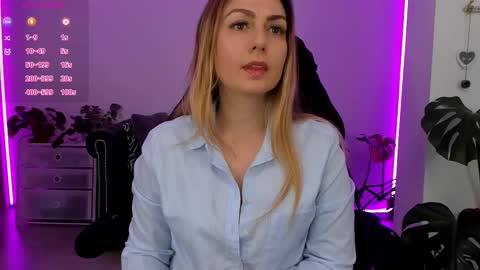 Linda  --  online show from March 2025 05:14:02 PM