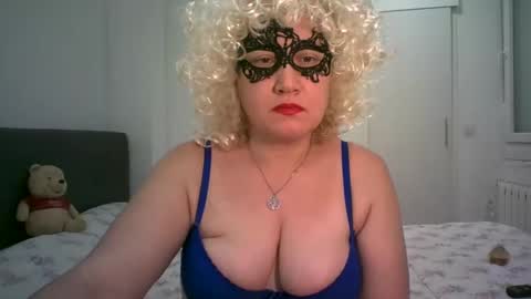 Snapshot of lindaxsmile chatting on February 2025 11:21:02 PM LindaXSmile online show from February 2025 11:21:02 PM