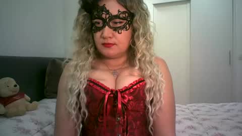 Snapshot of lindaxsmile chatting on March 2025 09:04:02 PM LindaXSmile online show from March 2025 09:04:02 PM
