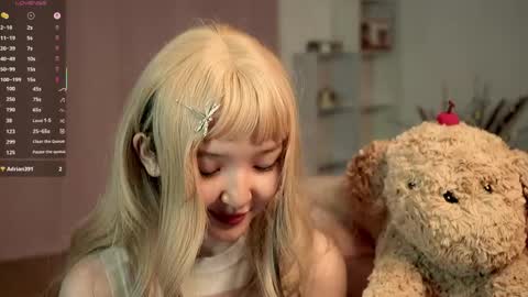 Linh -   online show from May 2026 09:09:01 PM