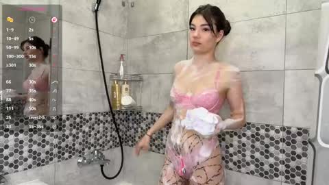 Lira online show from May 2026 04:56:02 PM