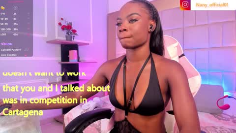 Snapshot of linsyadams chatting on January 2025 08:53:01 PM online show from January 2025 08:53:01 PM