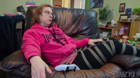 Snapshot of linzy19 chatting on January 2025 09:14:02 PM Linzy19 online show from January 2025 09:14:02 PM