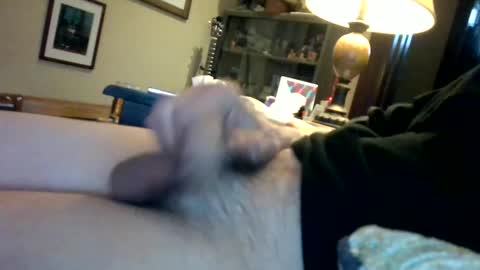 lionelearthquake online show from December 2025 08:40:01 PM