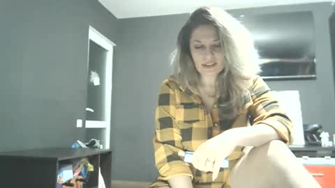 lionessmom online show from February 2026 09:57:01 PM