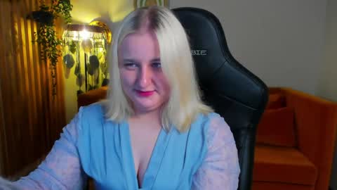 Snapshot of lioraardyn chatting on May 2026 05:18:02 PM LioraArdyn online show from May 2026 05:18:02 PM