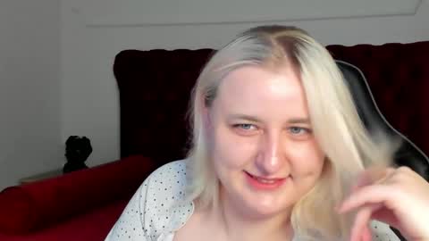 Snapshot of lioraardyn chatting on May 2026 05:16:01 AM LioraArdyn online show from May 2026 05:16:01 AM