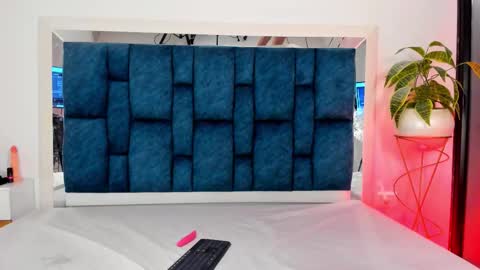 Liorah wolf online show from March 2026 08:59:01 PM