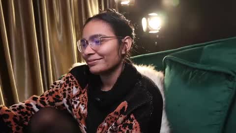 Snapshot of lireesa chatting on January 2025 04:06:01 AM Lire online show from January 2025 04:06:01 AM