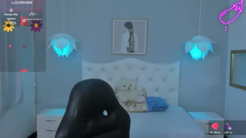 Lisa online show from October 2025 05:57:02 PM