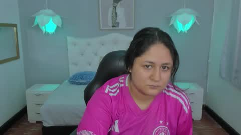 Lisa online show from November 2025 05:56:01 PM