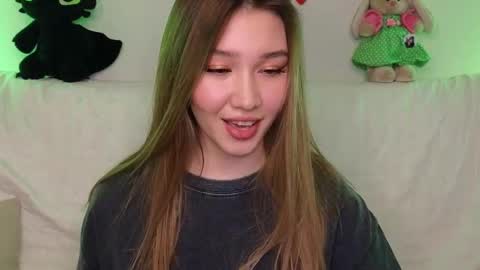 Lisa and Katerina online show from March 2025 01:06:02 PM