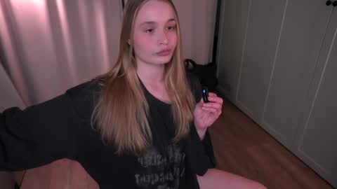 Elisabeth or Lisa online show from March 2026 08:48:01 PM