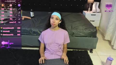 lisa_sweetas online show from December 2025 07:37:01 AM