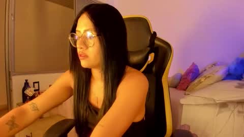 Lisa Thompson online show from November 2025 02:25:01 AM