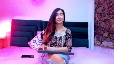 lisa white  online show from March 2026 05:00:02 AM