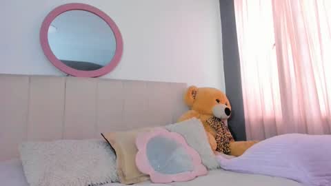 Lisa online show from February 2025 10:39:02 PM