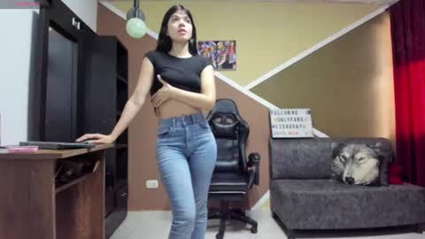 Snapshot of lisagray_1 chatting on July 2026 07:38:02 PM Lisa Gray Independent Model online show from July 2026 07:38:02 PM