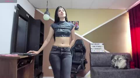Snapshot of lisagray_1 chatting on July 2026 07:46:01 PM Lisa Gray Independent Model online show from July 2026 07:46:01 PM