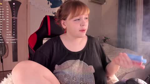 -Lisa- Help me to reach 100 thumbs up3 online show from December 2024 02:17:02 PM