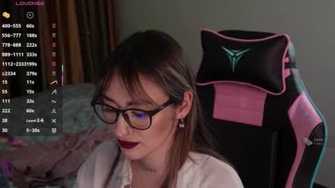   LISA   online show from October 2025 03:36:02 PM