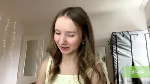 lisasmall online show from July 2026 04:13:01 PM