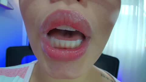 Lisbet online show from February 2025 02:58:01 PM