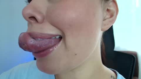 Lisbet online show from February 2025 02:38:01 PM