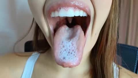 Lisbet online show from March 2026 03:05:02 PM