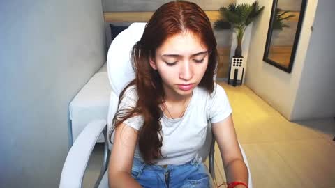 Liseth Fox online show from December 2024 06:18:02 PM