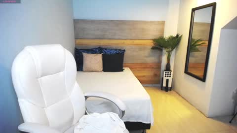 Liseth Fox online show from February 2025 11:11:02 PM