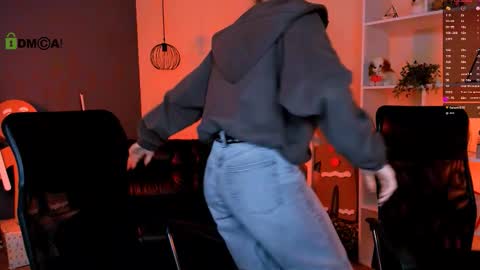 lissa_night online show from December 2025 11:08:01 AM